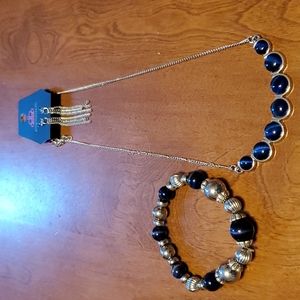 Paparazzi NWT blue stone silver necklace w/ matching bracelet & chain earrings.